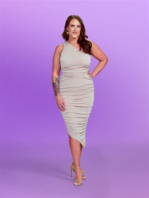 'Love Is Blind' star Chelsea Blackwell roasted for saying she looks ...