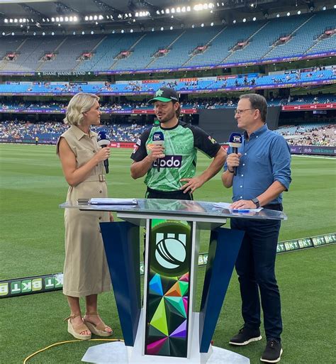 Sarah Jones (@sarahjonesfoxfooty) • Instagram photos and videos