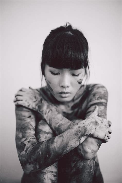 «Black And White Portrait Photo Of Young Beautiful Asian Woman With