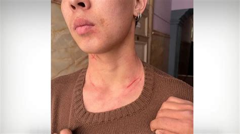 КУДС-ийн оюутнууд: Ж.Солонго захирал эмэгтэй оюутнуудын нурууг илж биед ...