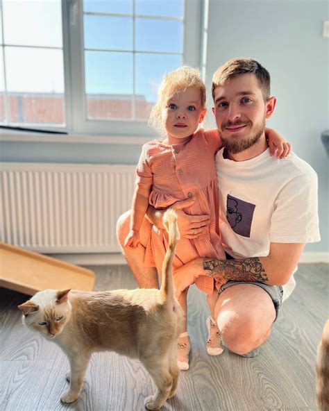 GALERIE: Influencerka Marina se zamilovala do nevlastního syna: Bizarní ...