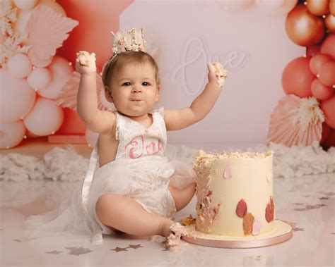 How to Celebrate Your Baby’s First Birthday - Fun Ideas - Lisa