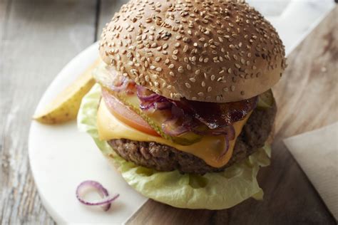 Cheeseburgers met spek | Recepten | 15gram