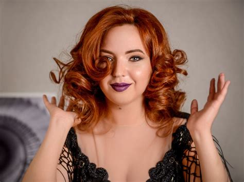 Vasilisa Berzhanskaya (Mezzo-soprano) - Short Biography