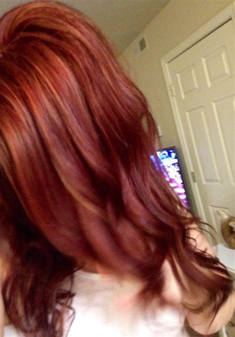Using mahogany red color yields a surprisingly deep natural hue 9