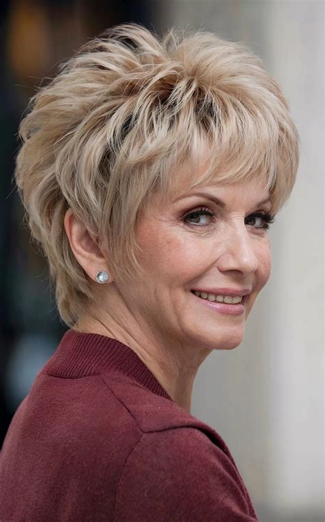 Why haircut trends women 60+ spark a major beauty style debate 11