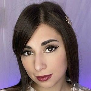 Luna Rexx - Age, Bio, Family | Famous Birthdays