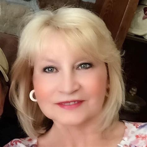 Obituary: Honoring the Memory of Nancy Franklin 2