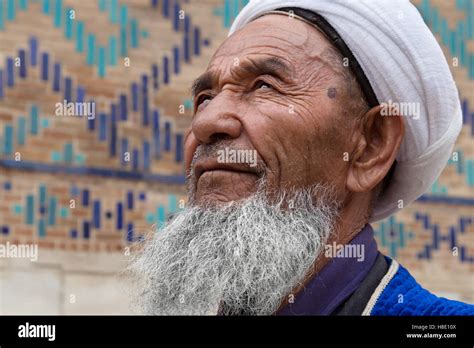 Portrait of Uzbek man, Central Asian , Uzbekistan Stock Photo - Alamy
