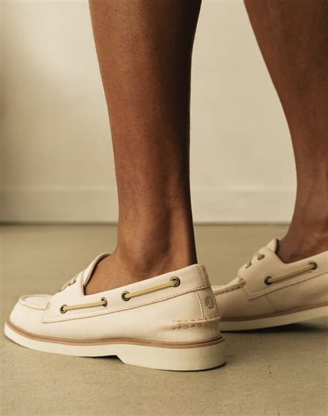 how to clean sperry top sider canvas shoes