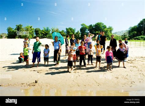 Lao people hi-res stock photography and images - Alamy