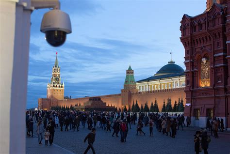 Russia: Broad Facial Recognition Use Undermines Rights