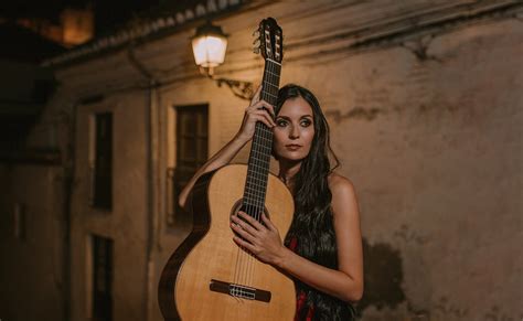 Public Profile and Career Information for Michelle Isabel Salinas 24