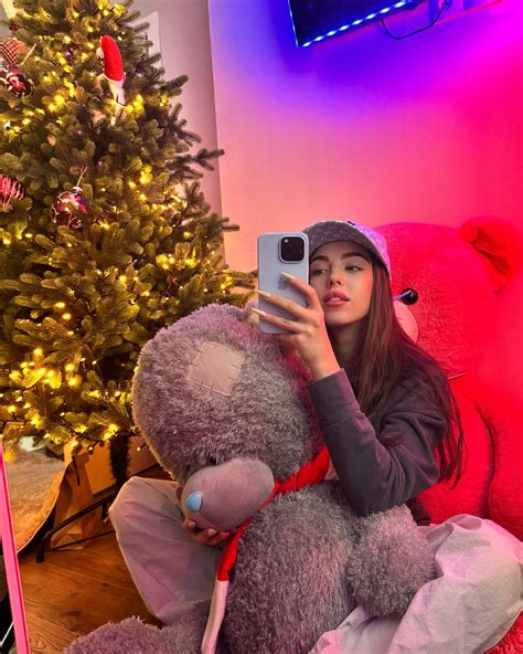 ВИКТОРИЯ МЕЛЬНИКОВА (@vanilopa_inst) • Instagram photos and videos