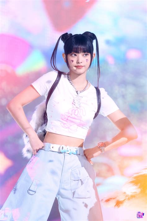 /Haerin/#432611 | Fullsize Image (1800x2700) - Asiachan