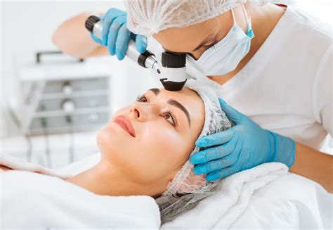 Dermatologista O Que E - 5 motivos para procurar um Dermatologista - Clínica para Família