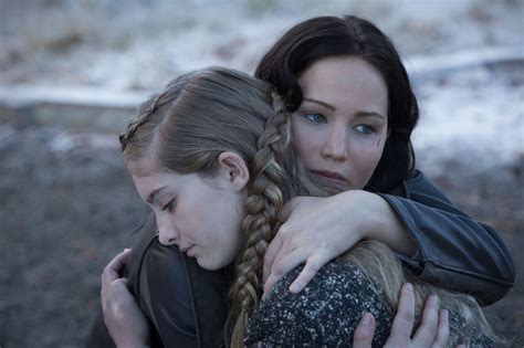 6 Times Katniss Everdeen Was the Ultimate Girl Power Hero | Teen Vogue