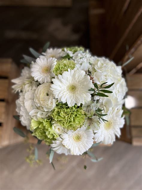 Bouquet rond blanc - Clara fleurs