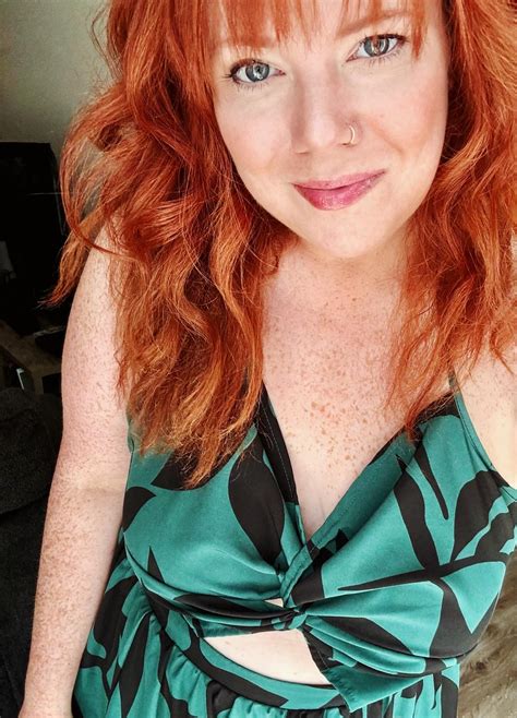 Willow Harper OnlyFans: Inside The Life Of A Social Media Star Image 12