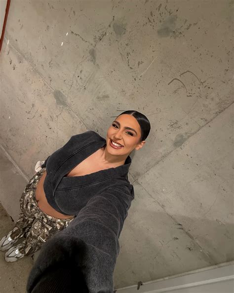 Erifili Sfakianakis | Just getting my steps in | Instagram