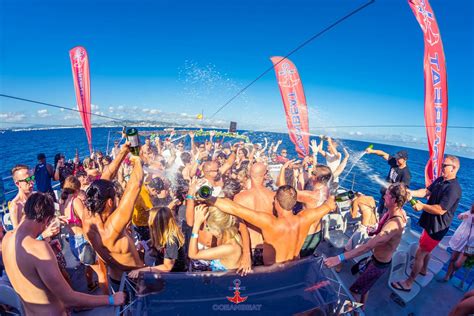 View out our wild boat party photos - Oceanbeat Ibiza