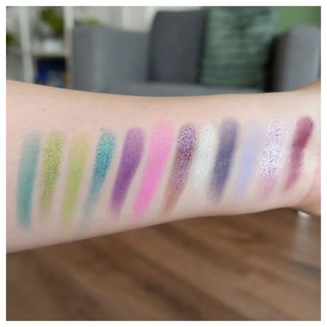 floating  dreams reviews makeup fashion everyday beauty