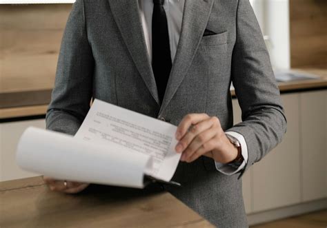 Citizens are debating the legal grounds for being instated so fast 2