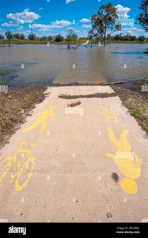 Brewarrina fish traps hi-res stock photography and images - Alamy