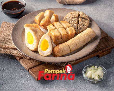 pempek farina citarasa autentik makanan khas palembang