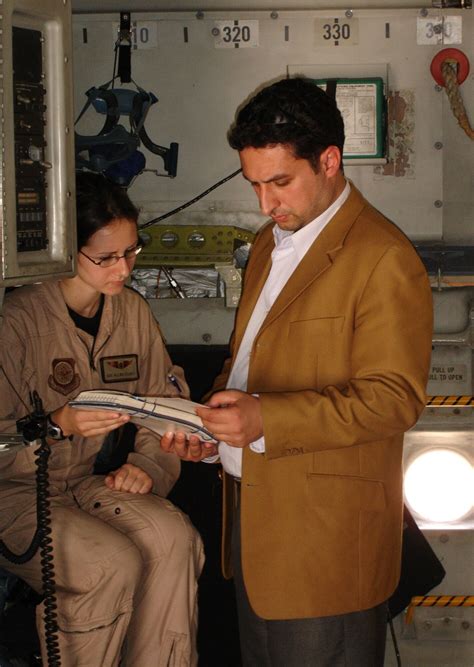 Air Force bring smiles to Iraqi children > Air Mobility Command