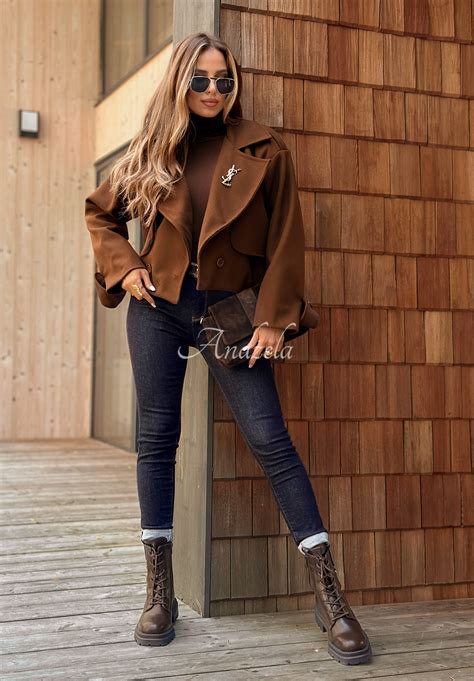 West Chicago short coat chocolate - Andżela Online Store