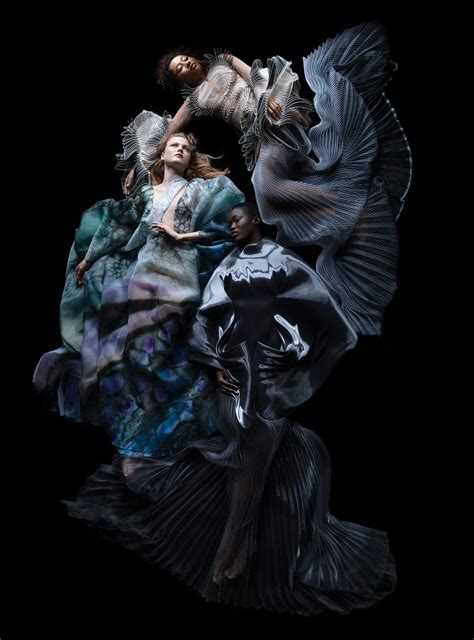 Earthrise: A Striking Collection by Iris Van Herpen Recycles Plastic