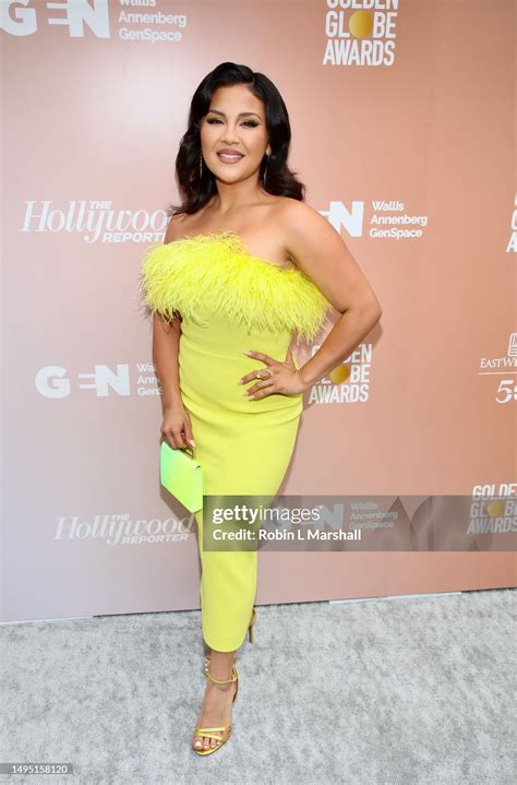 Annie Gonzalez's feet