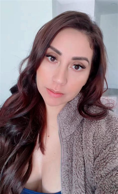 Alerzt3 - Buen días!!🌤️💛💛😘 | Facebook