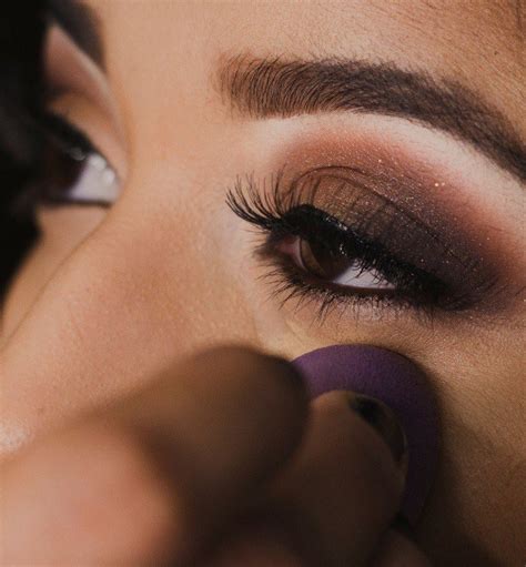 How To Fix Broken Eyeshadow? [In 5 Minutes... Really!] | The Apex Beauty