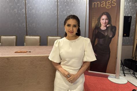 ara mina champions body positivity teases role  love