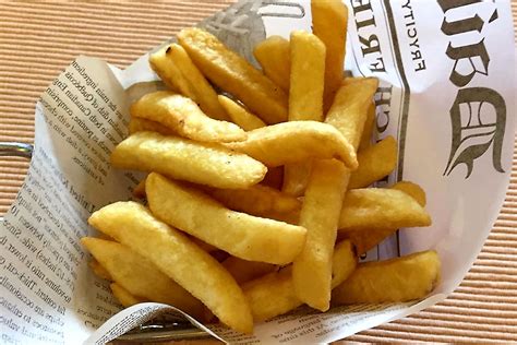 cartofi prajiti jadoo restaurant