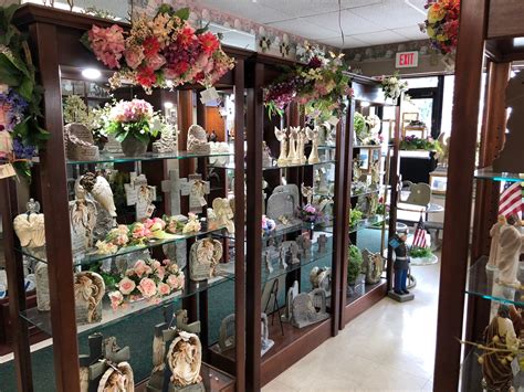 Sterling Heights Florist - Flower Delivery by Sam's Florist