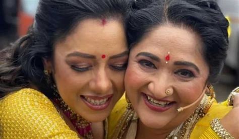 anupamaa update anupamaa  set  fly  usa alongwith bhairavi baa