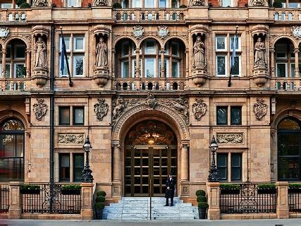 asbestos removal hotel russell decontaminate uk