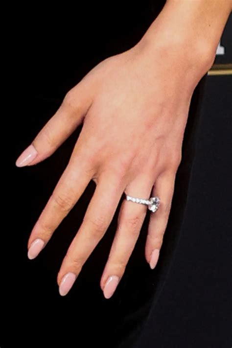 All About Hailee Steinfelds Diamond Engagement Ring From Josh Allen