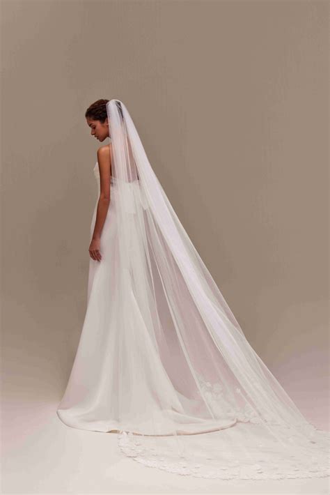 Milla Nova | Orlanda Wedding Dress | Bridal Reflections