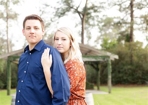 Heidi & Tyler Have A New Wedding Date - ashleykatephoto.com