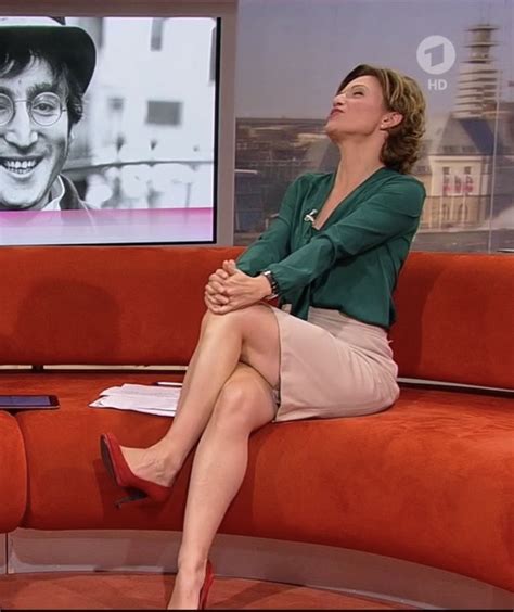 Pin von Ernst Weinberger auf Alte damen | Frauen stars, Schöne