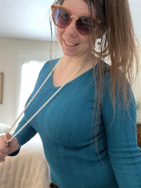 Have a fantastic day! : r/cougars_and_milfs_sfw