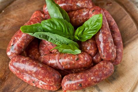 La zampina e lo zampino, pochi chilometri dividono la salsiccia più ...