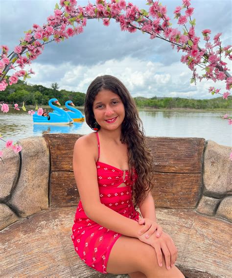 Lara Logrado E Daniela Logrado | ☀️🏝️ ️ | Instagram