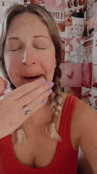 Basic Mom Mom Culture GIFs - Find & Share on GIPHY