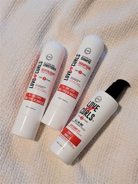 Best Shampoo For Fine Curly Hair: 13 Cleansers For Fine Curls