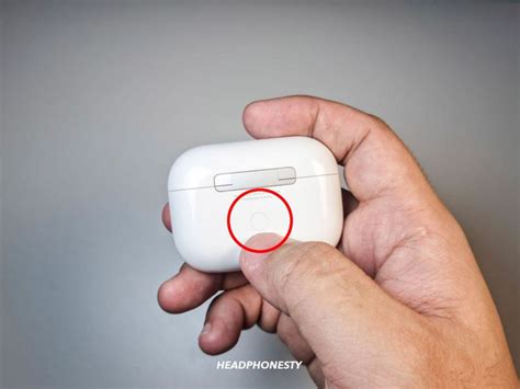 how to connect bluetooth headphones iphone